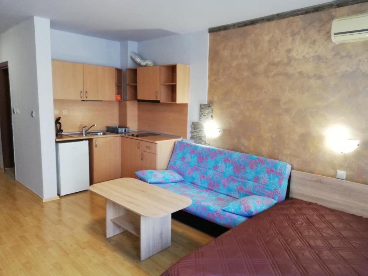 Lovely Studio In A Complex With A Pool By Flat Mаnаger Sveti Vlas Eksteriør billede
